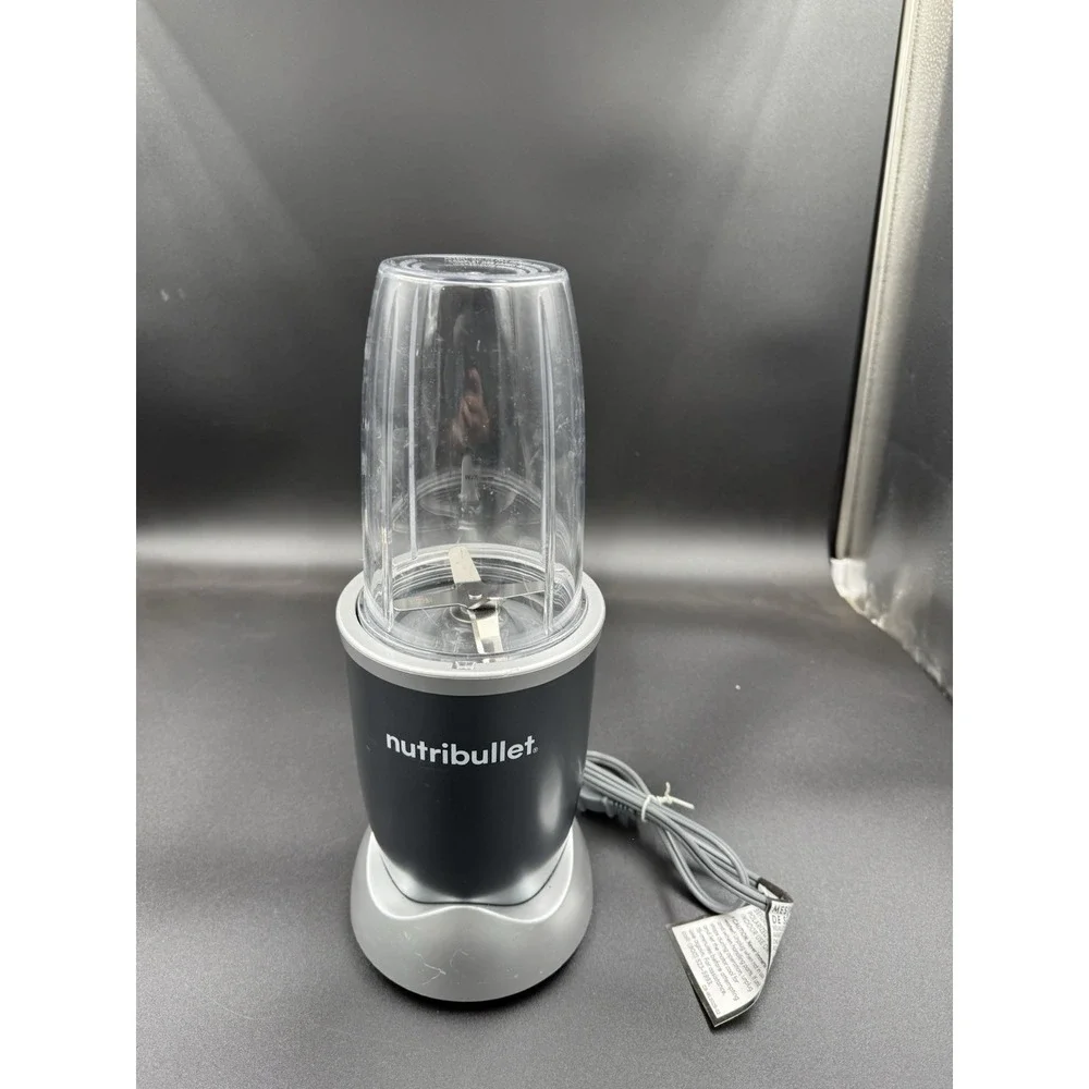 Nutribullet Blender Mixer NB-WL088D-02 Pre-owned Used Silver Clear Cup
